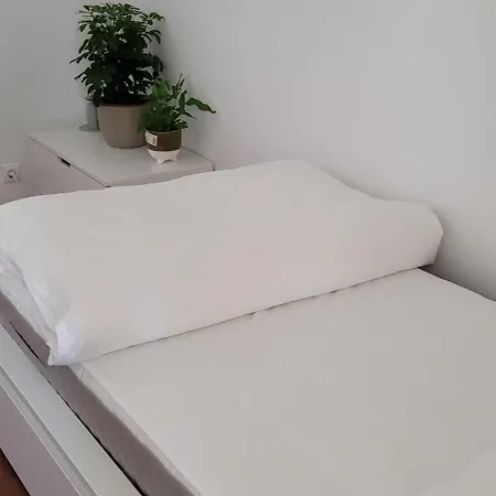 Cozy Near Metro & Airport